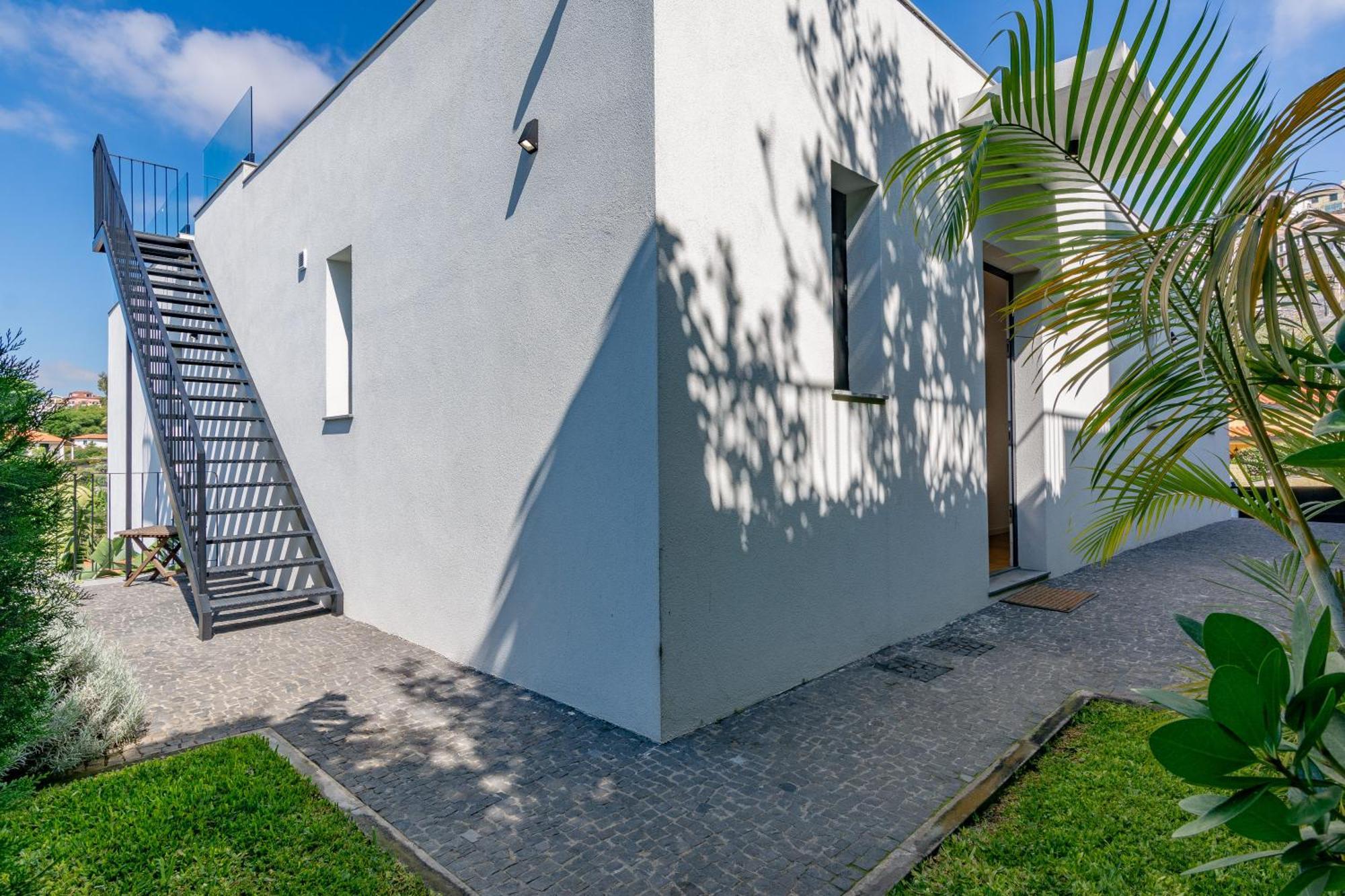 Marmore Villa *